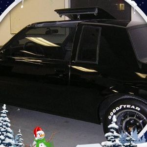 Meet your Posher, Adrian